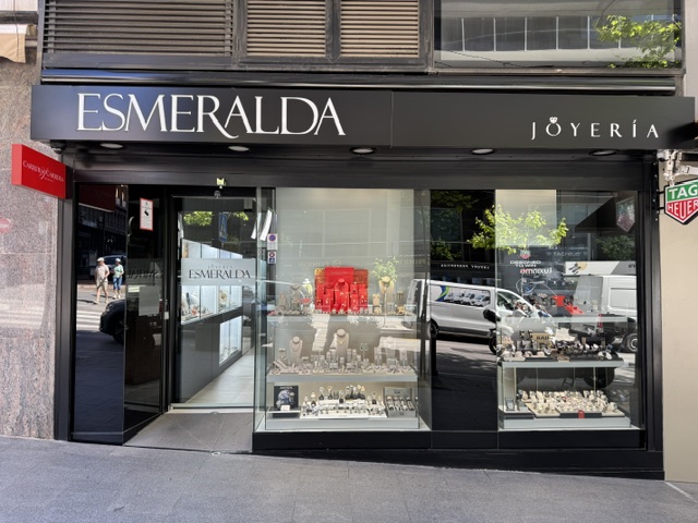 Fachada de Joyería Esmeralda en Calpe